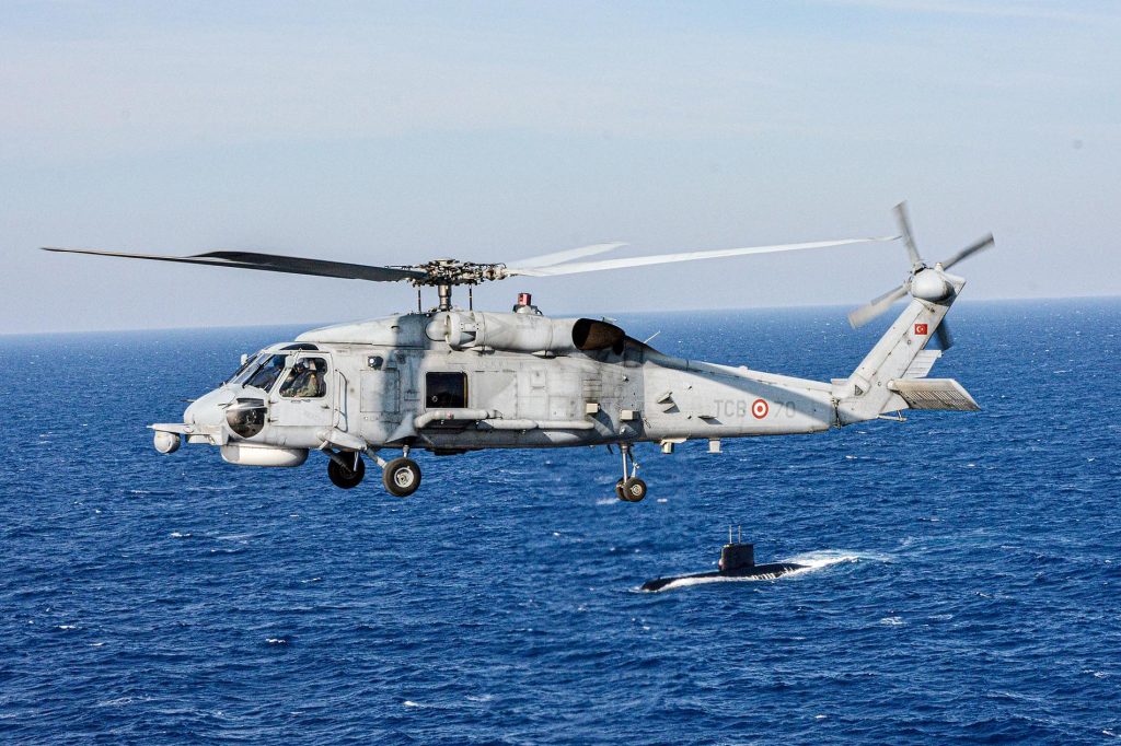 Νέες τουρκικές παραβιάσεις με ελικόπτερο