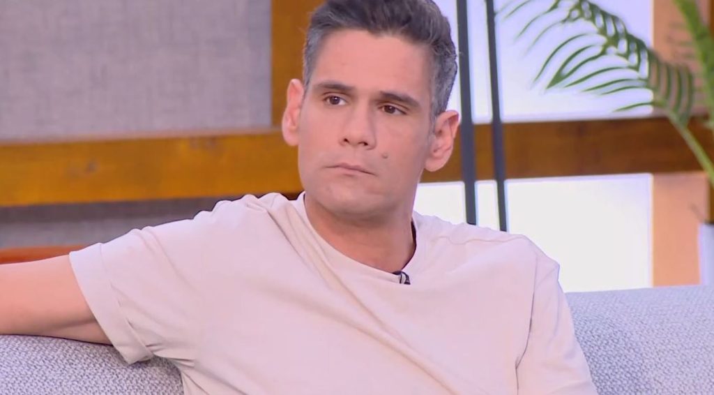 Δ.Ουγγαρέζος για τον καρκίνο: «Η κ@@@αρρώστια μου στέρησε την μητέρα μου» (βίντεο)