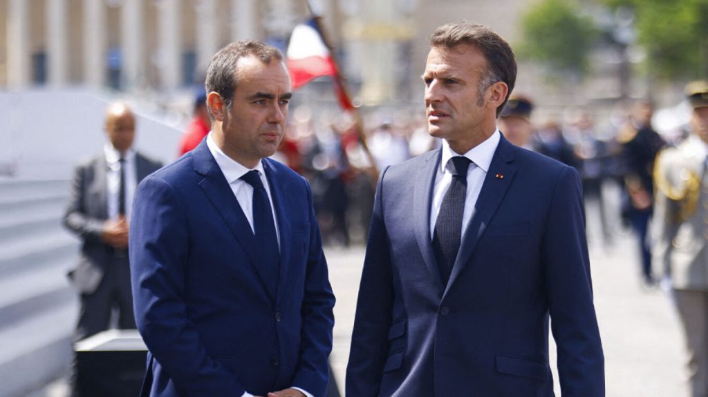 Γαλλία: Αυτοί είναι οι δύο όροι που έθεσε ο Λεκορνί στον Ε.Μακρόν για να επιστρέψει στην πρωθυπουργία της χώρας