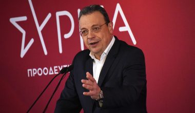 Σ.Φάμελλος από Σύνταγμα: «Αυτή η κυβέρνηση πρέπει να φύγει το συντομότερο» (βίντεο)