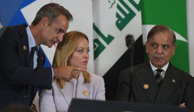 Το βλέμμα της Τ.Μελόνι προς τον Κ.Μητσοτάκη όταν ο Ν.Τραμπ εξέφρασε αντιπάθεια για κάποιους ήταν «όλα τα λεφτά»