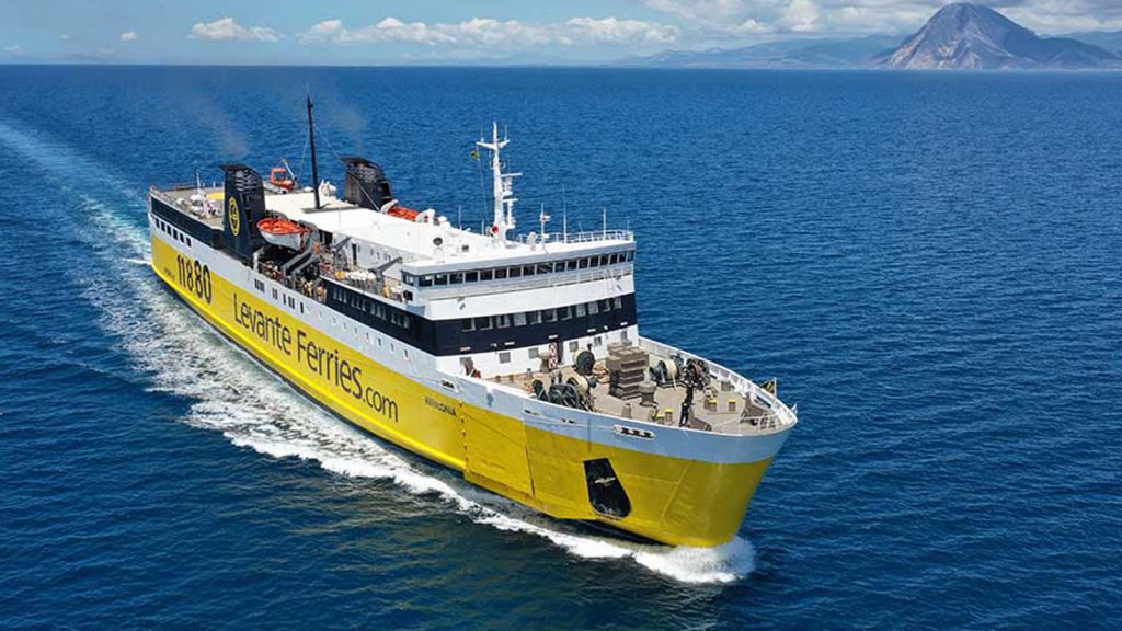 Βλάβη στο πλοίο «Κεφαλονιά» της Levante Ferries έξω από το λιμάνι της Κυλλήνης
