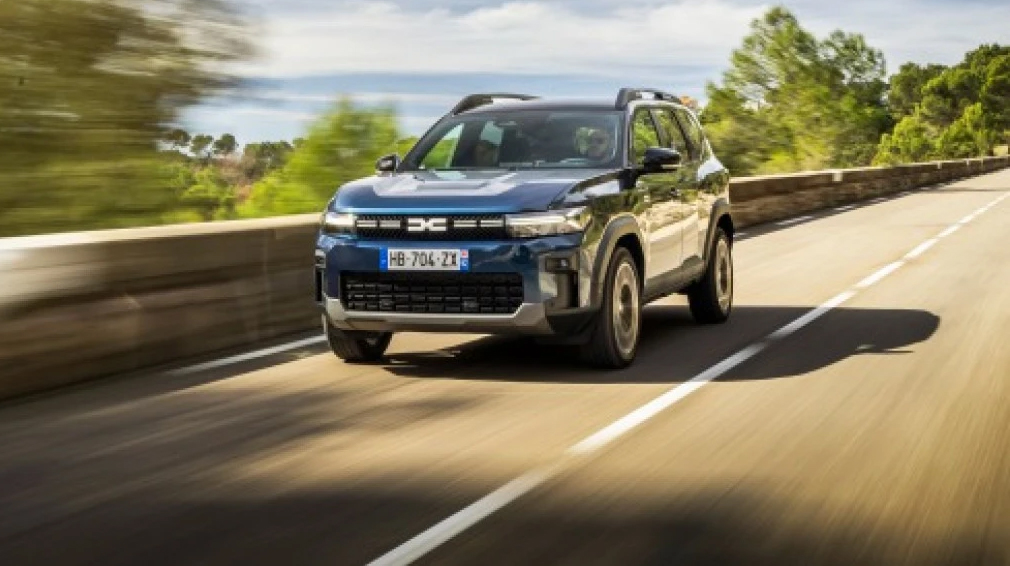 Dacia: Όσα πρέπει να γνωρίζετε για τις εκδόσεις Hybrid G-150 4×4
