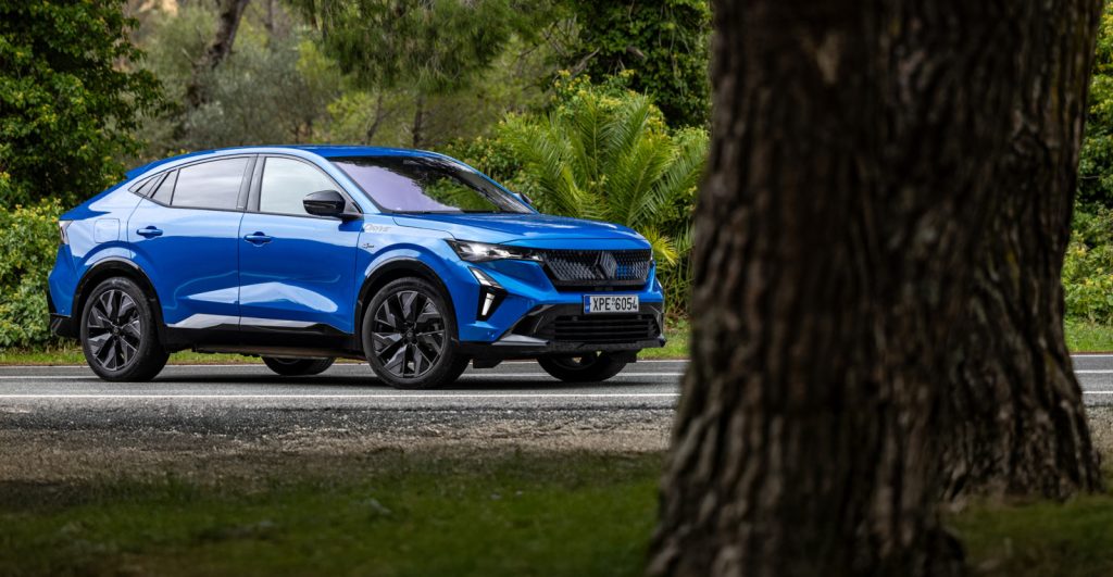 Δοκιμάζουμε το νέο Renault Rafale hyper hybrid E-Tech 4×4 300