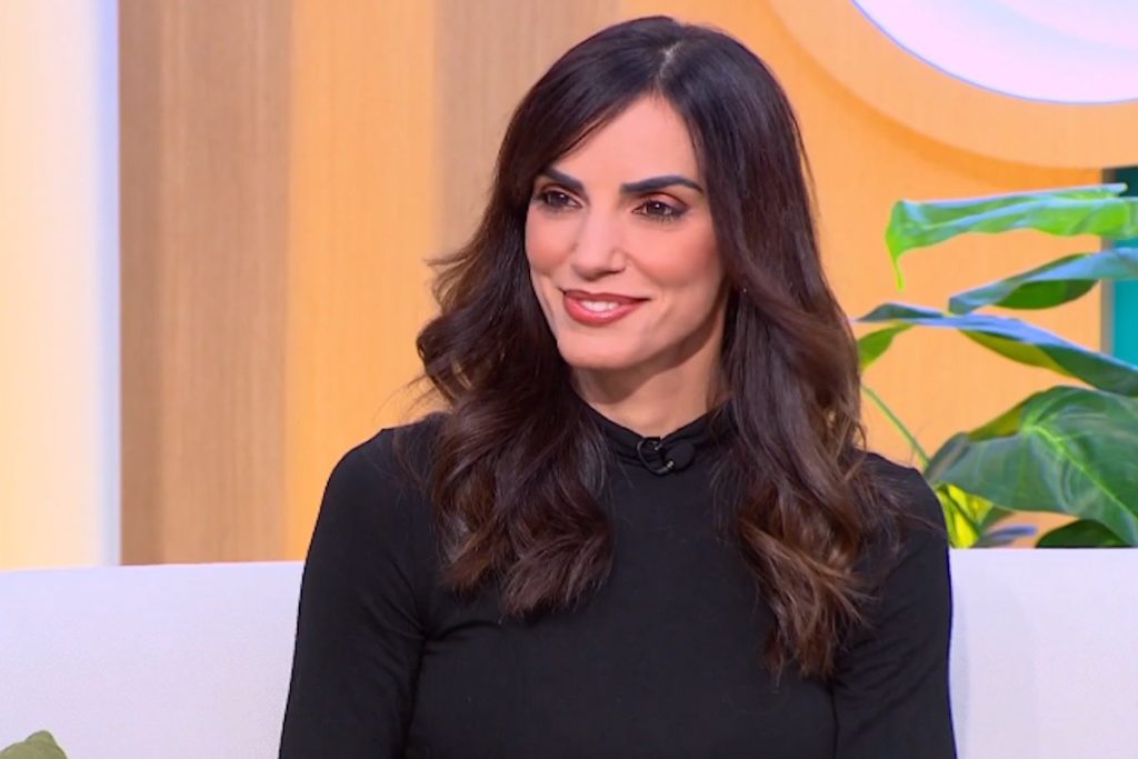 Η Ελισάβετ Σπανού μίλησε για την εγκυμοσύνη της: «Ένιωσα πίεση με την ερώτηση “πού είναι ο πατέρας;”» (βίντεο)