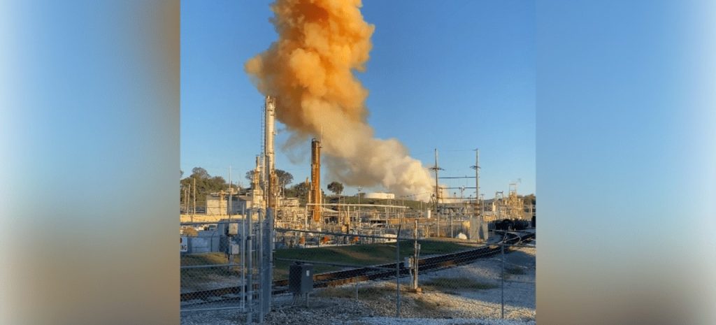ΗΠΑ: Διαρροή αμμωνίας μετά από ισχυρή έκρηξη σε χημικό εργοστάσιο στο Μισισίπι (βίντεο)