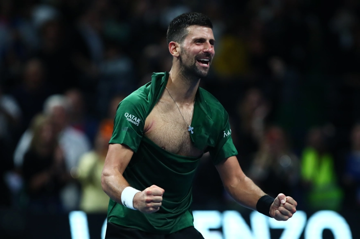 Ο Ν.Τζόκοβιτς κατέκτησε τον 101ο τίτλο του στην Αθήνα και… έσκισε τη μπλούζα του! (φώτο-βίντεο)