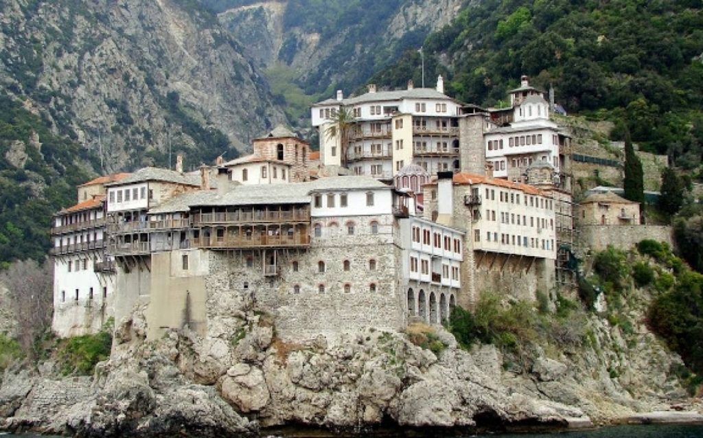 «Παρέλαση» Αμερικανών στο Άγιο Όρος: Πρόσκληση για επίσκεψη στον Ν.Τραμπ