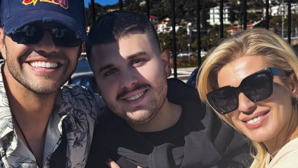 Στο Πολεμικό Ναυτικό ο γιος του Γ.Τσαλίκη: «Και σε αυτό σου το βήμα δίπλα σου» (φωτο)