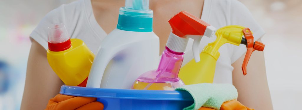 Νέα μελέτη: Χημική ουσία που βρίσκεται σε κοινά προϊόντα καθαρισμού τριπλασιάζει τον κίνδυνο για ηπατική ίνωση
