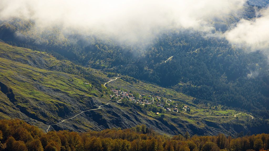 The Times: H βρετανική εφημερίδα αναδεικνύει την Πίνδο ως ιδανικό προορισμό για όλο τον χρόνο