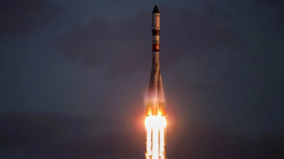 Βίντεο: Εκτοξεύθηκε το ρωσικό διαστημόπλοιο Soyuz MS-28 με Ρώσους και Αμερικανούς αστροναύτες