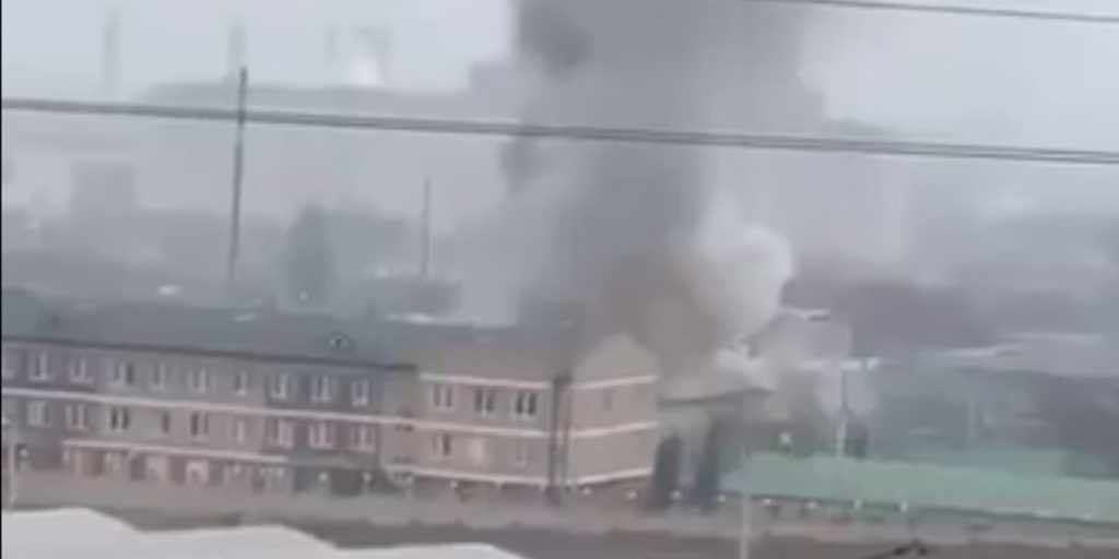 Ουκρανικό χτύπημα σε στρατόπεδο μονάδων Αχμάτ στο Γκρόζνι της Τσετσενίας (βίντεο)