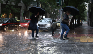 Σφοδρή χαλαζόπτωση στα νότια προάστια της Αθήνας! – Η κακοκαιρία πλήττει μεγάλο μέρος της χώρας (βίντεο, φωτό)