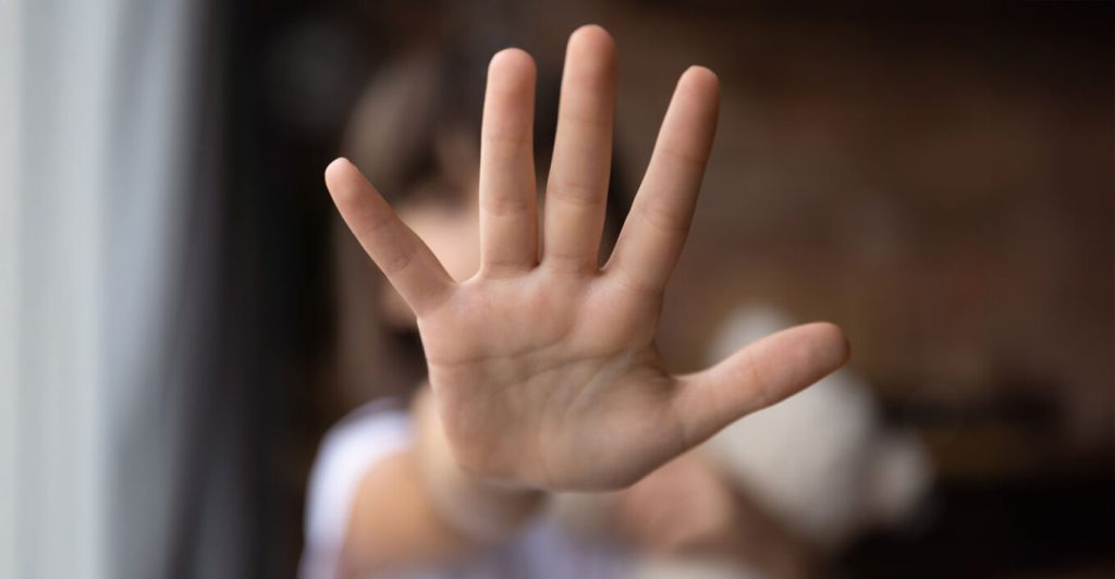 Φρίκη: Συνελήφθη 55χρονος για αιμομιξία εις βάρος της 31χρονης κόρης του – Έχει αποκτήσει παιδί μαζί του