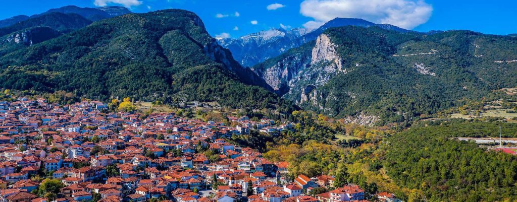 Λιτόχωρο: Η γραφική κωμόπολη στις ανατολικές πλαγιές του Ολύμπου που αξίζει να επισκεφθείς (φωτο)