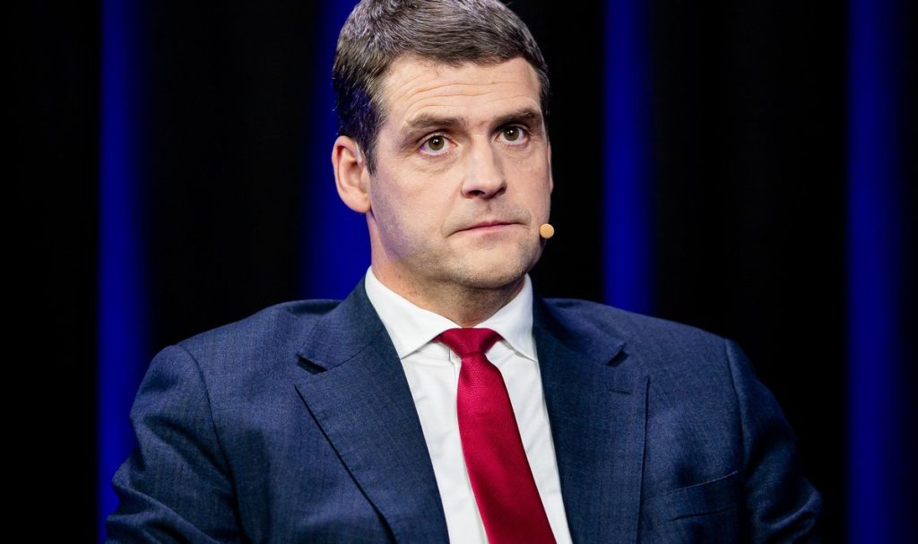 Ρεμίγκιους Ζεμαϊτάιτις: Κρίθηκε ένοχος ο ηγέτης της συμπολίτευσης στη Λιθουανία – «Επιτέθηκε χυδαία σε Εβραίους»