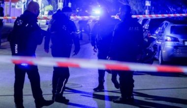 «Βροχή» από μολότοφ στο αστυνομικό τμήμα Κυψέλης!