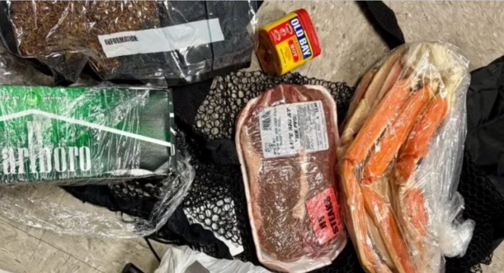 Νότια Καρολίνα: Drone «εφοδιάστηκε» με χριστουγεννιάτικες λιχουδιές και τις έριξε σε κρατούμενους φυλακής (βίντεο)