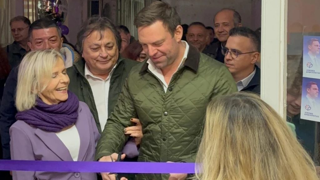 Στη Λιβαδειά για τα εγκαίνια των γραφείων του ΚΙΔΗ ο Σ.Κασσελάκης: «Όταν άλλοι κλείνουν γραφεία, εμείς ανοίγουμε»