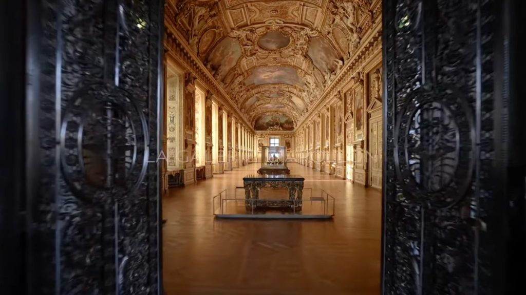 Νέα στοιχεία για τη ληστεία στο Λούβρο – Έκλεψαν πάνω από 8.700 διαμάντια, σμαράγδια, ζαφείρια και μαργαριτάρια