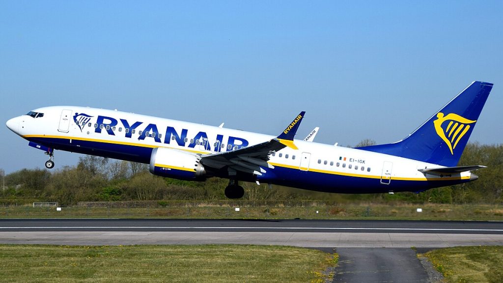 Η Τ.Μελόνι «έριξε» 256 εκατ. ευρώ πρόστιμο στη Ryanair για καταχρήσεις στην πώληση εισιτηρίων