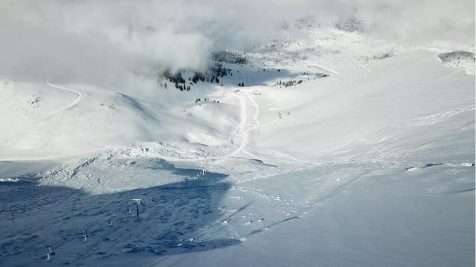 Βίντεο: Τουλάχιστον δύο νεκροί και δύο τραυματίες από χιονοστιβάδα στο Αζερμπαϊτζάν