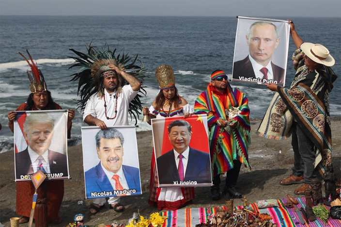 Οι προβλέψεις των σαμάνων για το 2026: Ασθένεια για Ν.Τραμπ, πτώση Ν.Μαδούρο και τέλος του πολέμου στην Ουκρανία