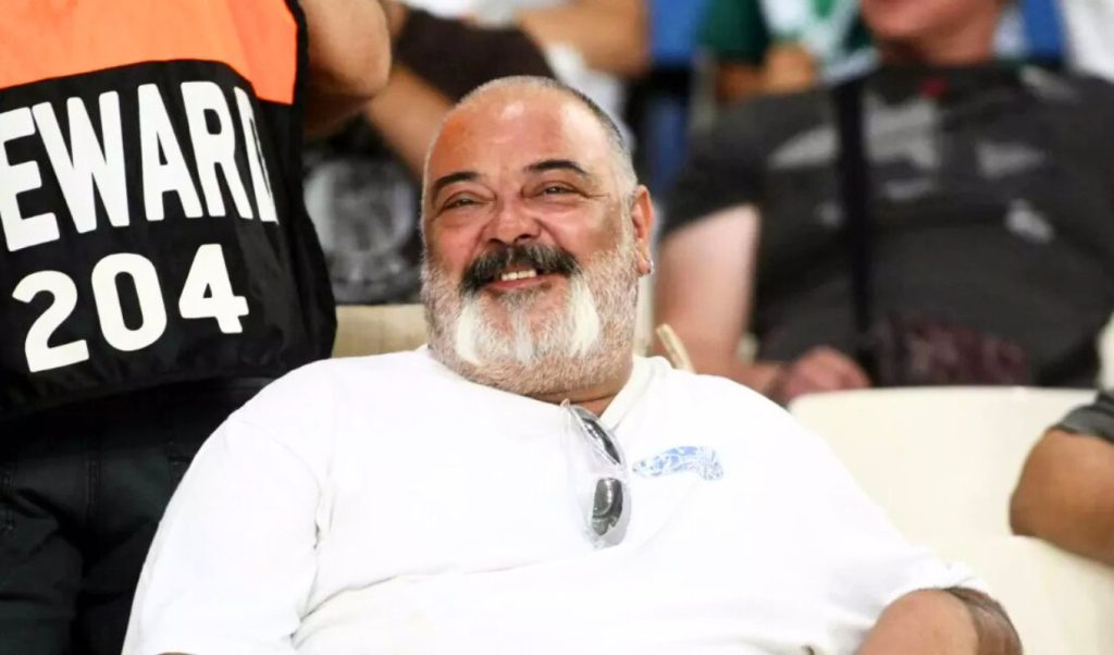 Στο νοσοκομείο ο Στηβ Ντούζος: «Είμαι σκύλος, δεν καταλαβαίνω τίποτα» (βίντεο)