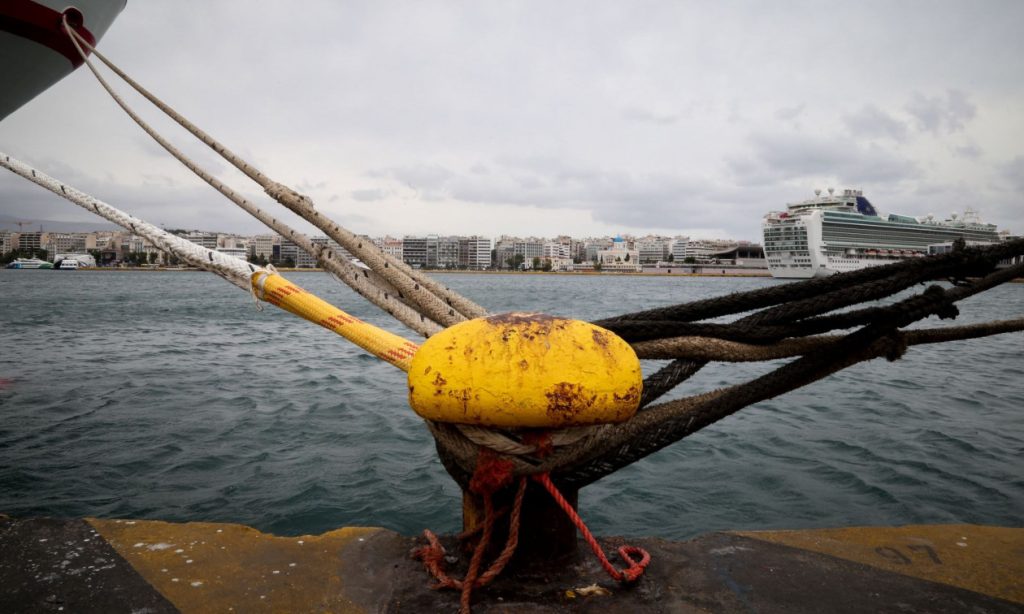Ακυρώνονται τα αυριανά δρομολόγια προς Τήνο από Πειραιά και Ραφήνα λόγω κακοκαιρίας