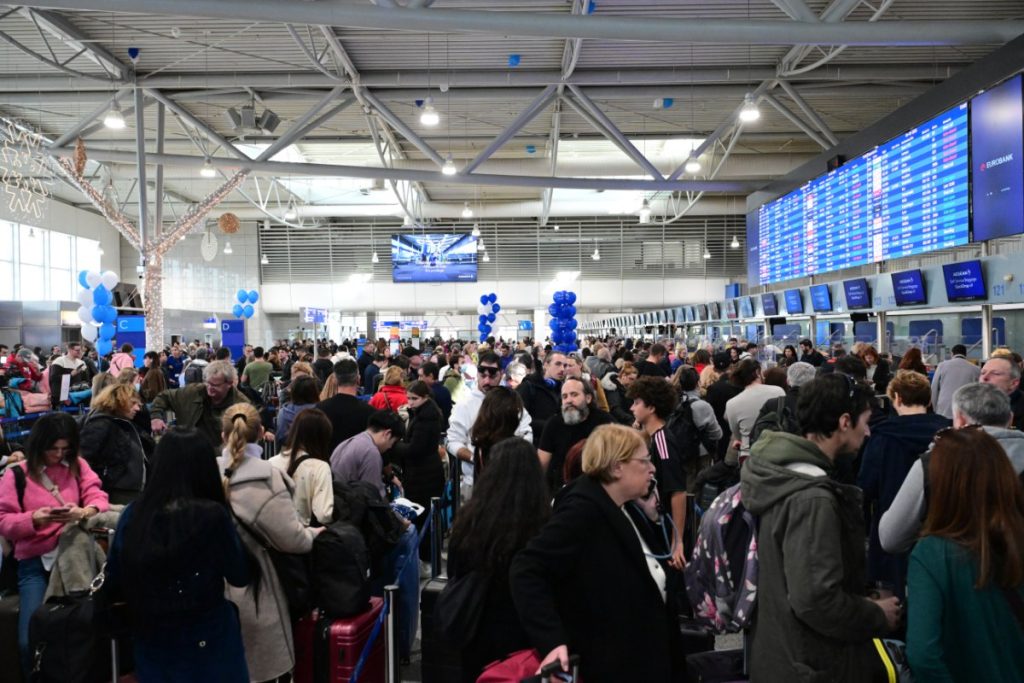 Πρώην διοικητής ΥΠΑ για το «χάος» στο FIR Aθηνών: «Όλα λειτουργούν σε έναν αυτόματο πιλότο»