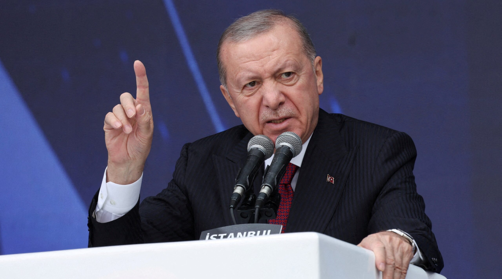 Ρ.Τ.Ερντογάν: «Οι εχθροί μας θέλουν την κεφαλή μας – Κουνούν το δάχτυλο αδιαφορώντας για το μπόι τους»