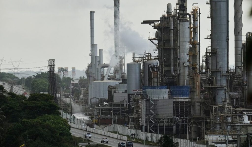 ΗΠΑ: «Θα ελέγχουμε επ’αόριστον τις πωλήσεις πετρελαίου της Βενεζουέλας»