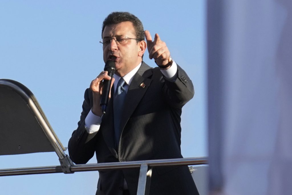 Ο Ε.Ιμάμογλου, μέσα από την φυλακή επιτέθηκε στην Ελλάδα: «Παραβιάζει τις συμφωνίες και στρατιωτικοποιεί τα νησιά»