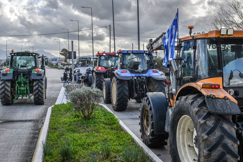 Τέμπη: Αποχωρούν από τα μπλόκα οι αγρότες για την πανελλαδική σύσκεψη στη Νίκαια