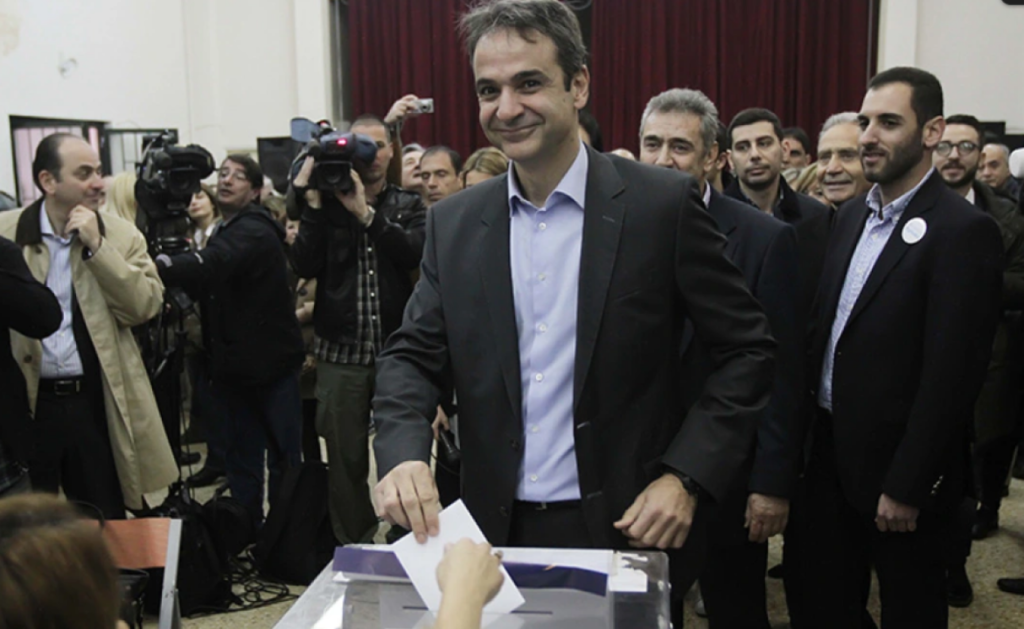 Κοπή πίτας στα γραφεία της ΝΔ σήμερα με τον Κ.Μητσοτάκη να γιορτάζει 10 χρόνια στην ηγεσία του κόμματος