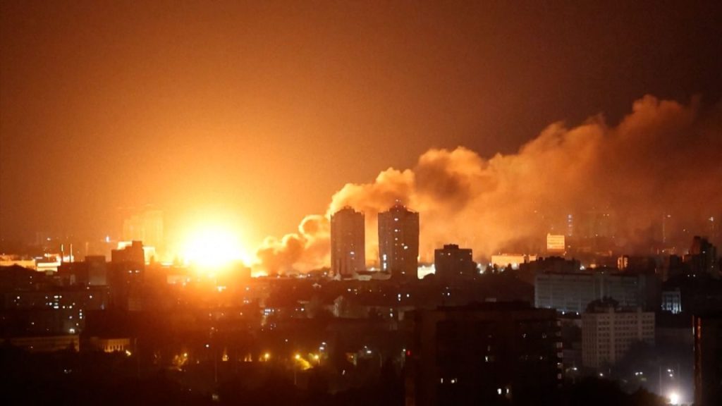 Βαρύ πλήγμα δέχτηκε το Ντνιπροπετρόσβκ από ρωσικούς πυραύλους (βίντεο)