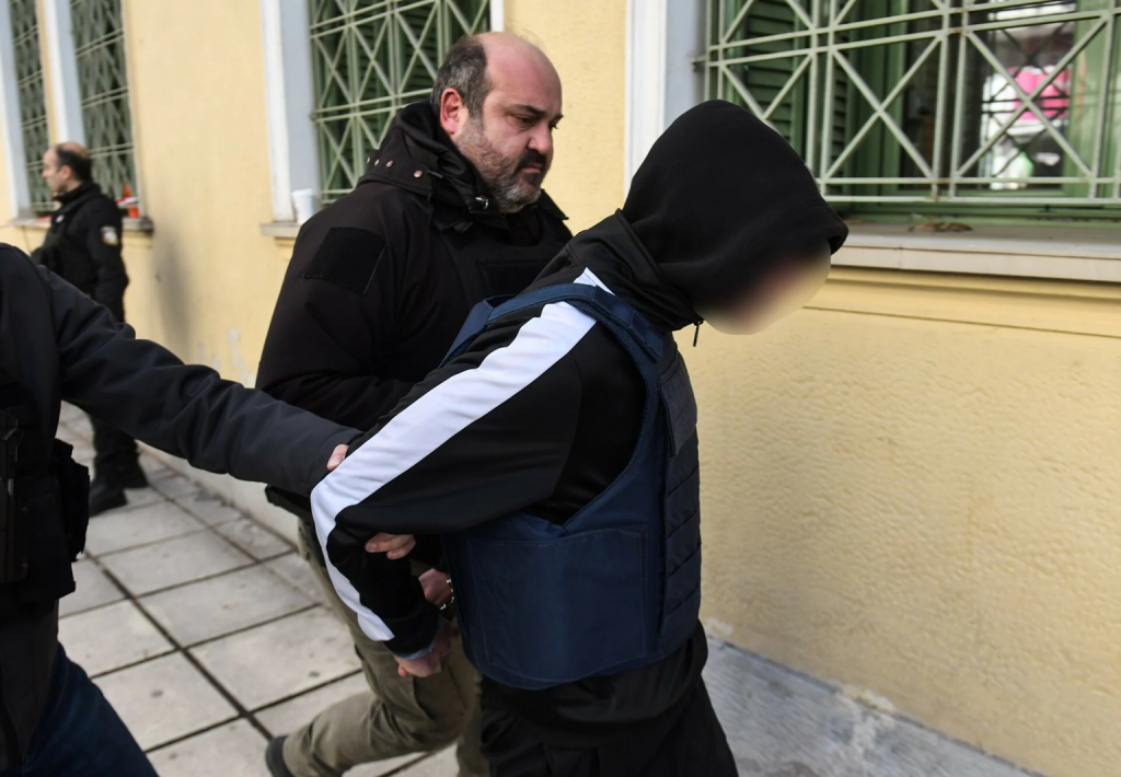 «Δείτε στις κάμερες αν έγινε κι άλλο σκηνικό»: Η απολογία του 15χρονου για τον ξυλοδαρμό του 17χρονου στις Σέρρες