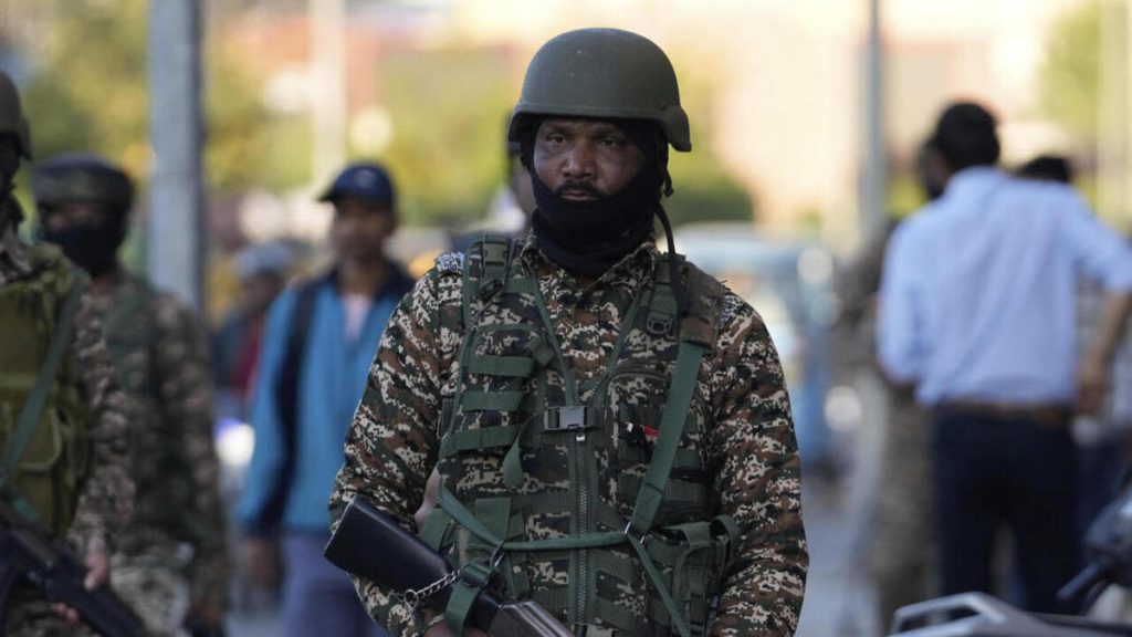 Πακιστάν: Τουλάχιστον πέντε νεκροί αστυνομικοί σε έκρηξη βόμβας στα βορειοδυτικά της χώρας