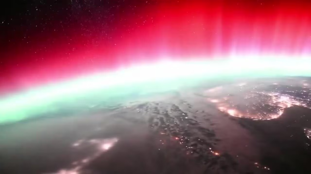 Βίντεο: Αστροναύτης κατέγραψε από τον Διεθνή Διαστημικό Σταθμό εντυπωσιακό σέλας