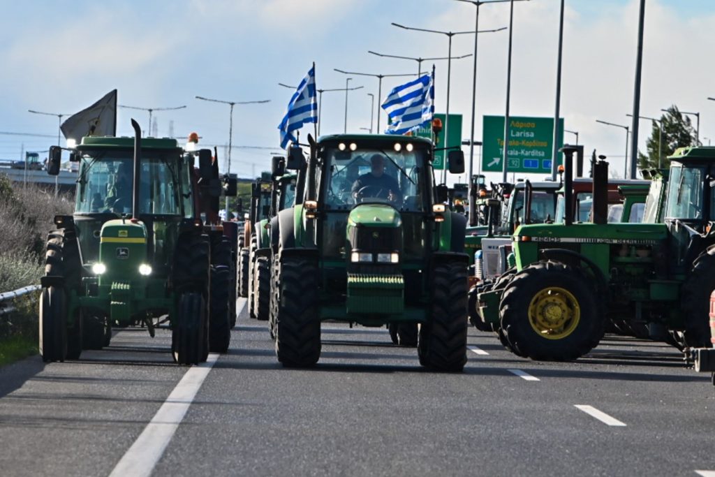 Αγρότες: Πολύωροι αποκλεισμοί από σήμερα στα τελωνεία Προμαχώνα, Ευζώνων και Νίκης