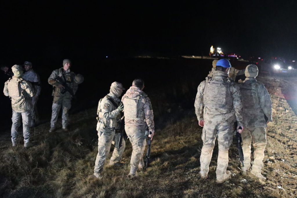 Τουρκία: Προσήχθη Κύπρια αεροσυνοδός για τη συντριβή του αεροσκάφους με θύμα τον Λίβυο στρατηγό και τη Μ.Παππά