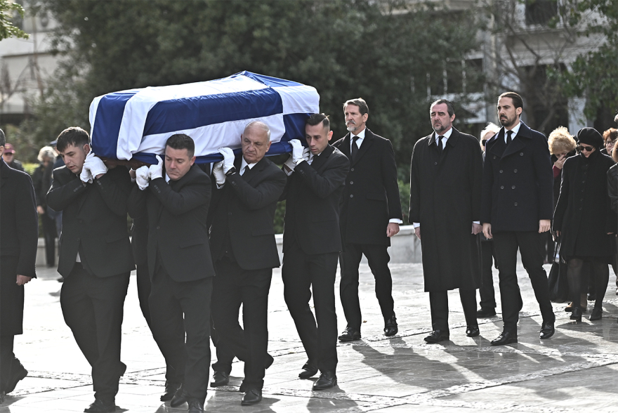 Πριγκίπισσα Ειρήνη: Στη Μητρόπολη Αθηνών η εξόδιος ακολουθία – Ποιοι δίνουν το «παρών» (φωτο) (upd)