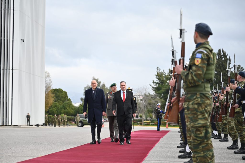 Επίσκεψη Ισραηλινού υπουργού Άμυνας στην Αθήνα: Στο «στόχαστρο» η Τουρκία λένε τα τουρκικά ΜΜΕ