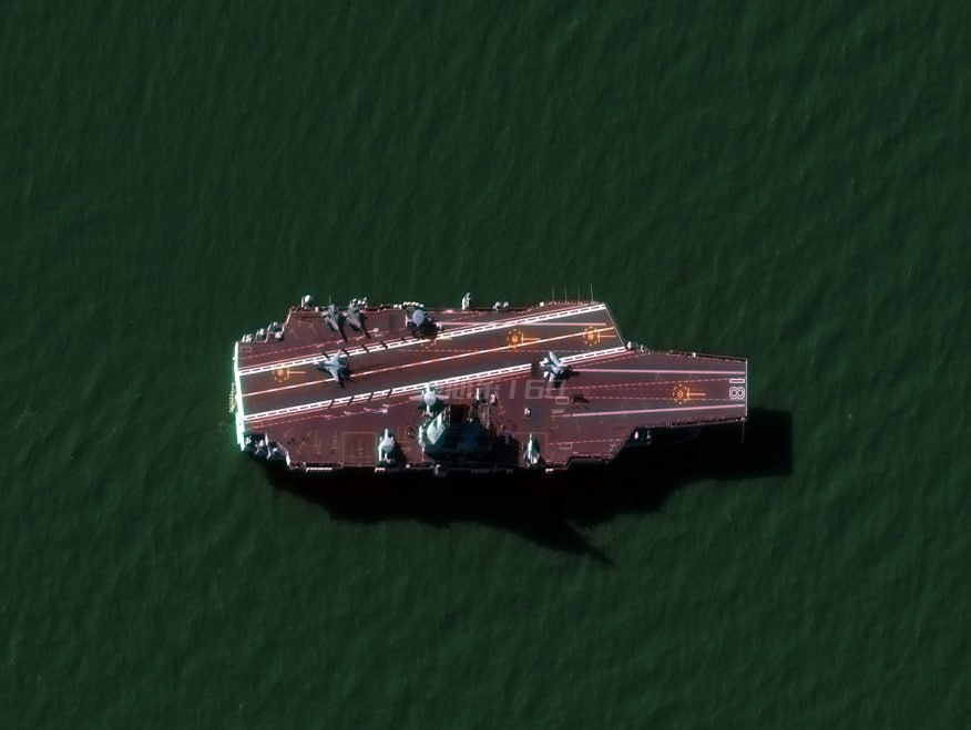 Νέες φωτογραφίες από το τρίτο αεροπλανοφόρο της Κίνας – Σε πλήρη εξέλιξη οι επιχειρησιακές δοκιμές