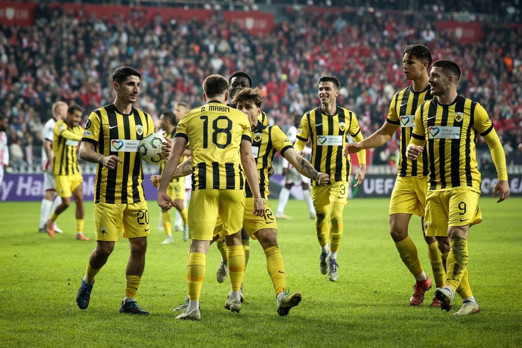 ΔΕΑΒ: Τιμώρησε την ΑΕΚ με μια αγωνιστική κεκλεισμένων των θυρών για τη ρίψη αντικειμένων στο ματς με τον Ολυμπιακό