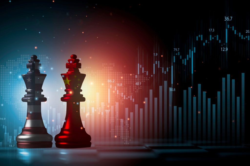 Η Κίνα πουλά αμερικανικά ομόλογα και αγοράζει χρυσό «σαν να μην υπάρχει αύριο»…