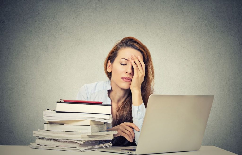 6+1 απλοί τρόποι για να μειώσετε την κόπωση: Σε τι διαφέρει από την κούραση