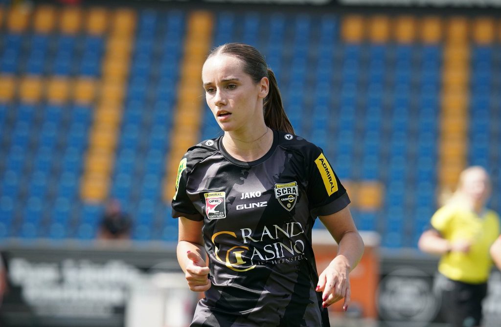 Αυστρία: Άνδρας τοποθέτησε κάμερες στα αποδυτήρια ποδοσφαιρικής ομάδας γυναικών – Η ποινή που του επιβλήθηκε