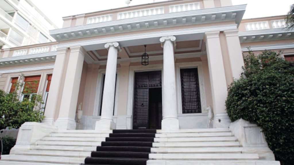 Κυβερνητικές πηγές σε Α.Σαμαρά: «Δεν χάνονται μέσω συμφωνιών με ιδιωτικές εταιρείες τα κυριαρχικά δικαιώματα»